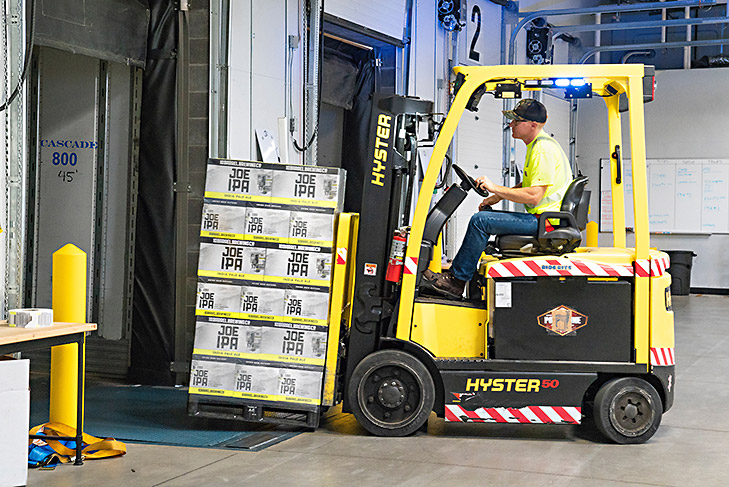 logistica carga e descarga de caminhoes